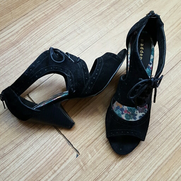 Cut-out shooties