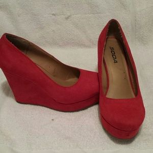 Red wedges