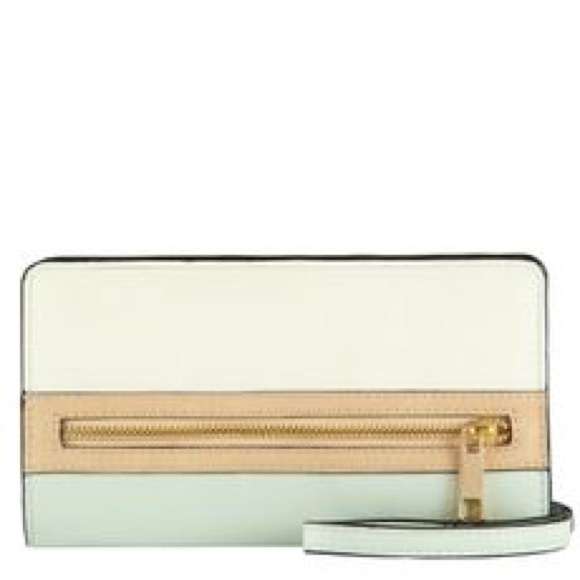 Aldo wristlet/wallet. 7x4
