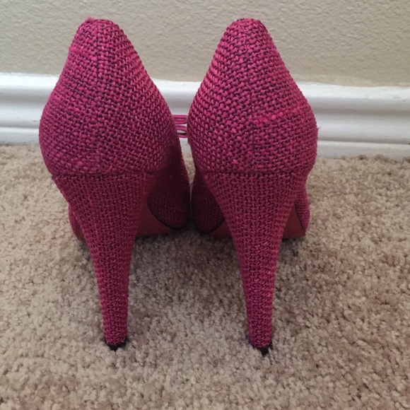 Paris Hilton - Picture 3 of 4