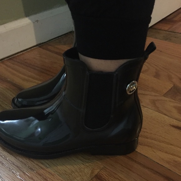 Mk rain boots
