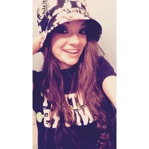 Meet your Posher, Shannon