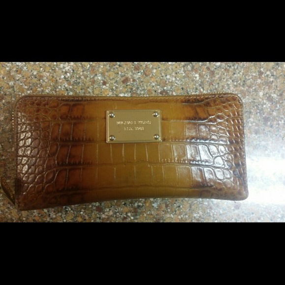 Michael Kors Bag - Picture 4 of 4