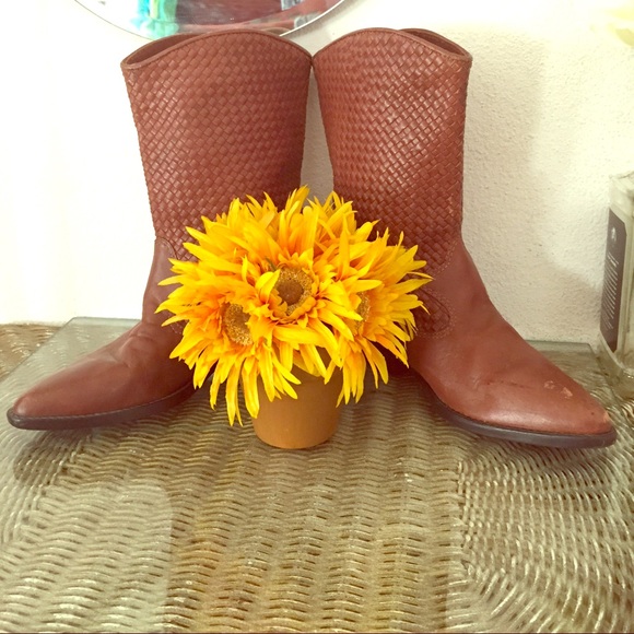 🚫TRADED! Cowboy Boots🌻