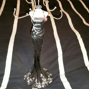 Dress jewelry holder