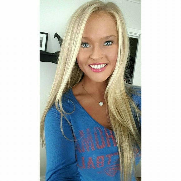 Meet your Posher, Chelsey