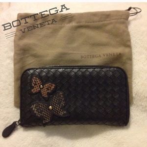 ✨sold✨ butterfly zip black leather wallet