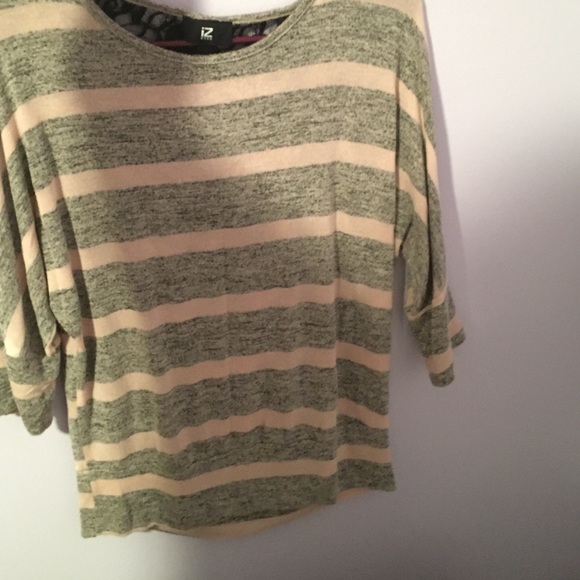 An IZ Byer shirt - Picture 1 of 2