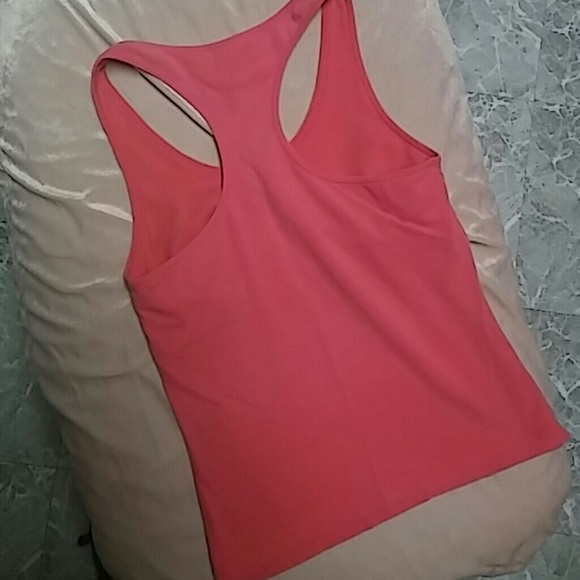 VS Racerback - Picture 2 of 3