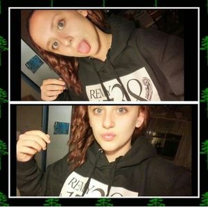 Meet your Posher, Bella