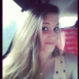 Meet your Posher, Kayla