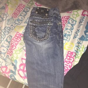 Size 25 miss me jeans.