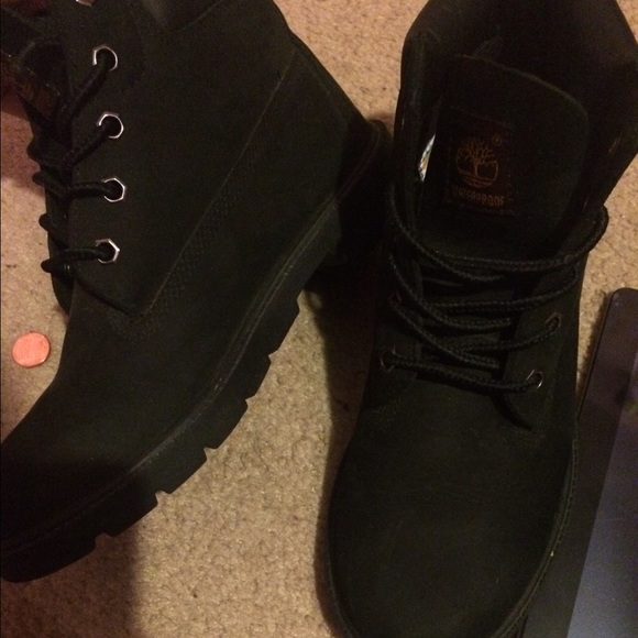 Black timberlands 4.5