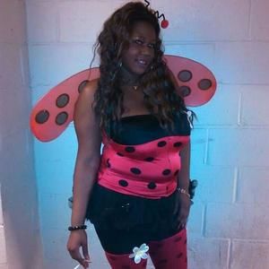 Meet your Posher, Ebony