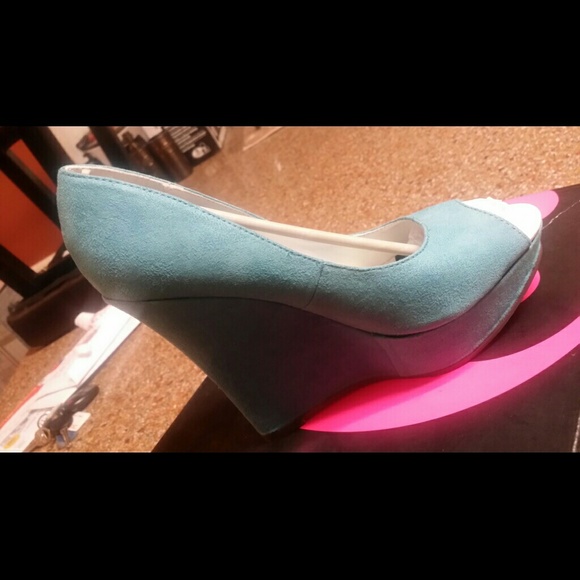 Michael Antonio wedge heel shoes