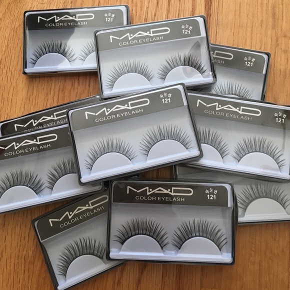 Set of 10 Pairs of Lashes