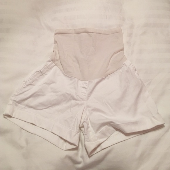 Maternity shorts