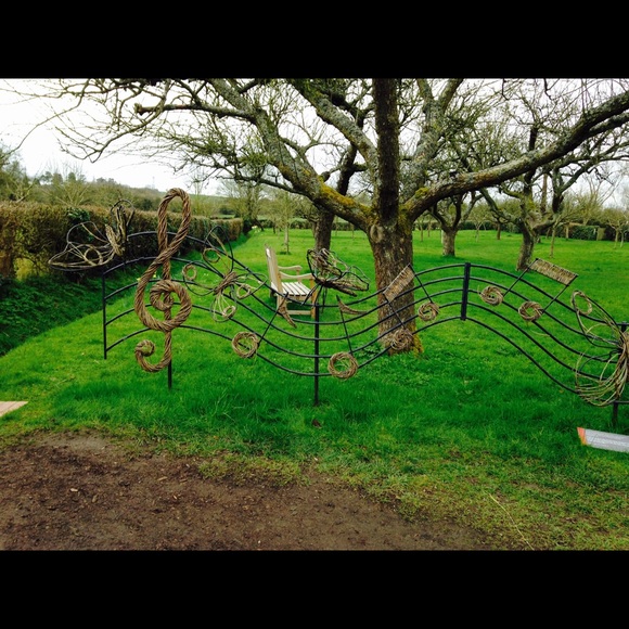 Meet your Posher, Josie - Picture 1 of 1