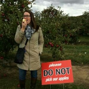 Meet your Posher, Laura