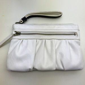 Simply Vera , Vera Wang white wristlet