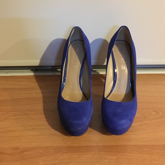 Sexy blue heels
