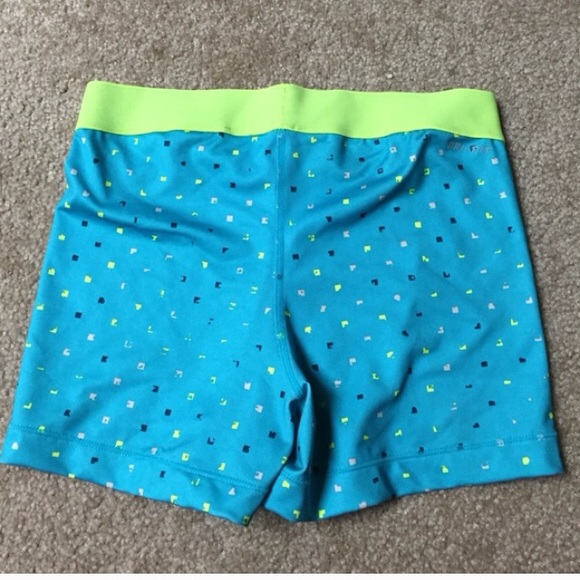 Nike Pro Shorts w Unique Print - Picture 4 of 4