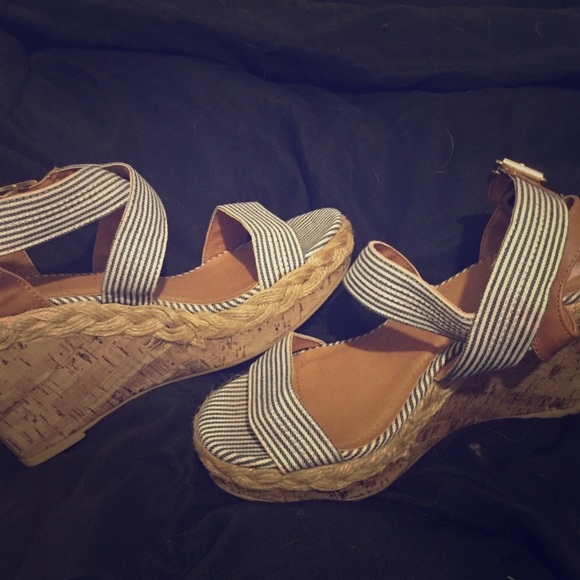 Blue striped bohemian wedges