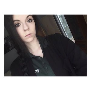 Meet your Posher, Casey