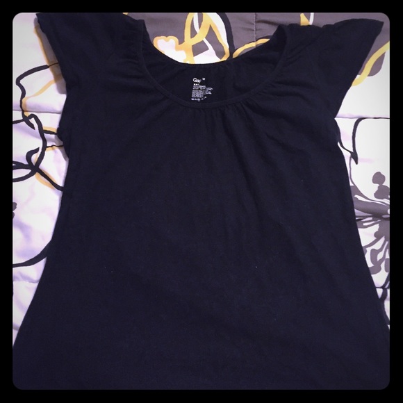 Basic gap shirt
