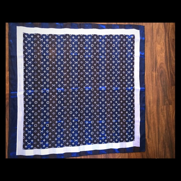 Louis Vuitton Square Scarf