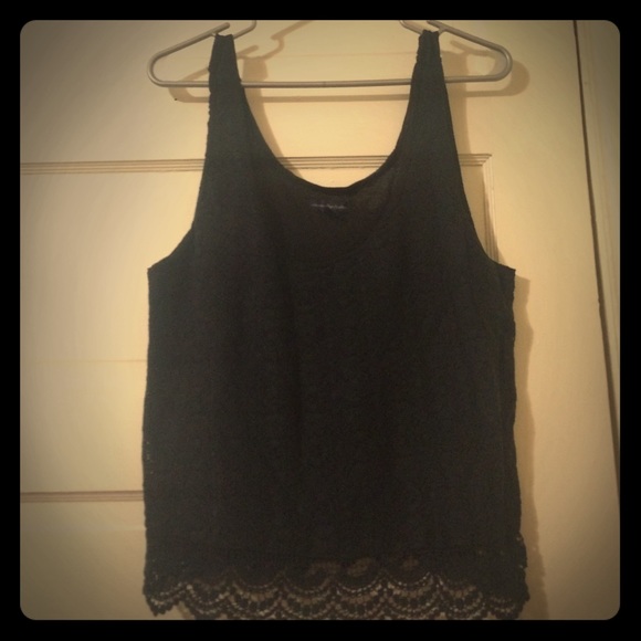 Black Lace American Eagle Outfitters crop top