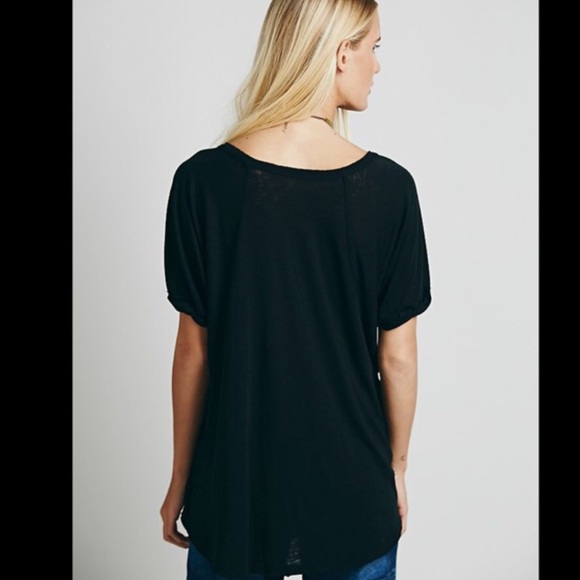 💜bundled Free People soft black tee - Picture 2 of 3