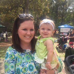 Meet your Posher, Caitlin