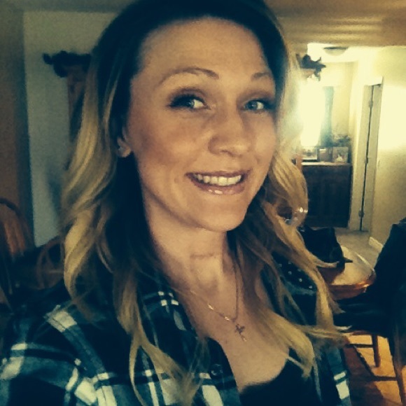 Meet your Posher, Leah - Picture 1 of 1