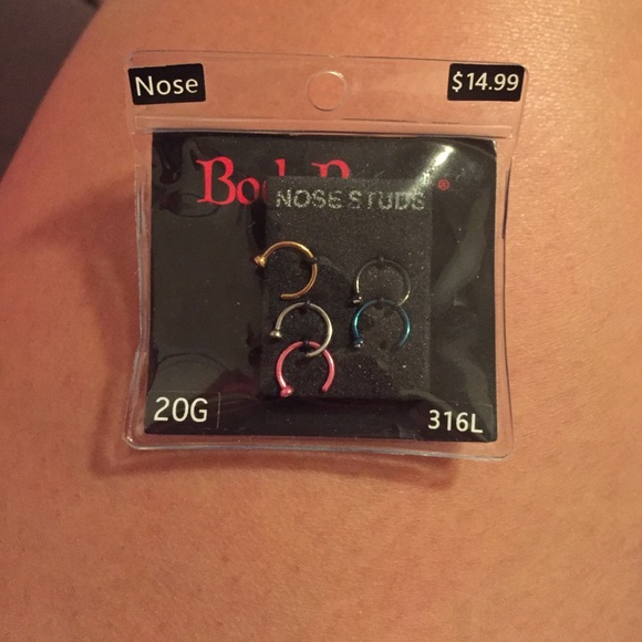 NWT NOSE HOOPS
