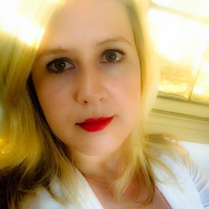 Meet your Posher, Daphne