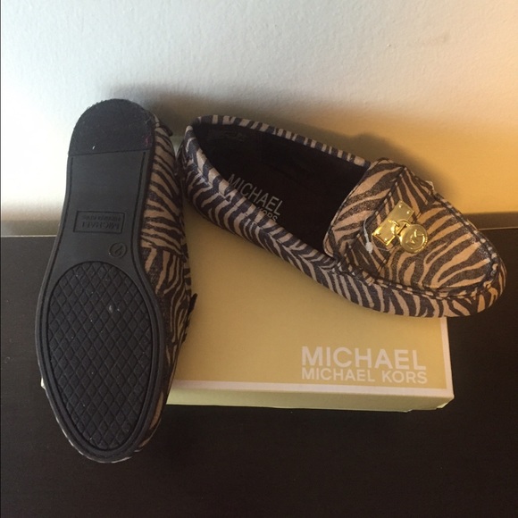 Brand New Never Worn Michael Kors Loafer - Picture 3 of 3