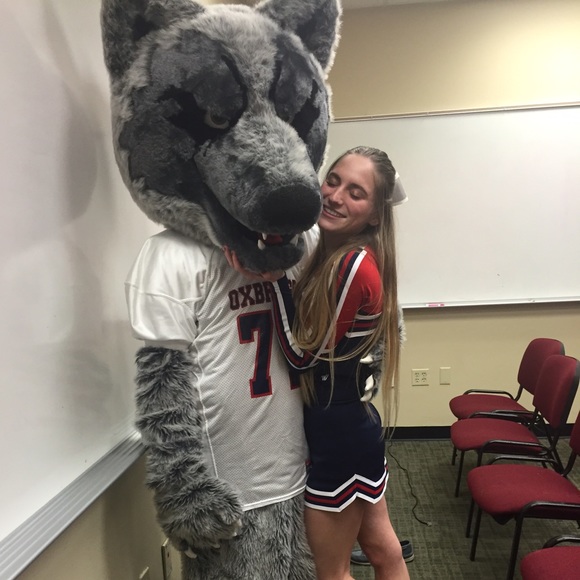 Meet your Posher, Sydney - Picture 2 of 3