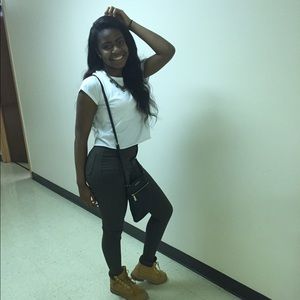 Meet your Posher, Zaria