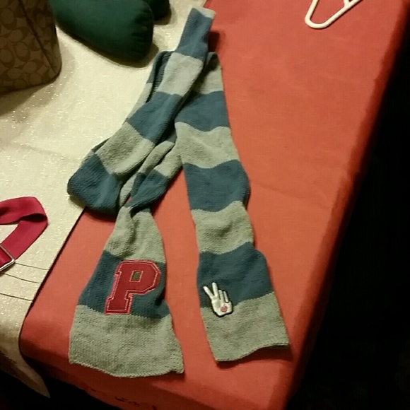 Victoria ' s Secret Pink skinny long scarf