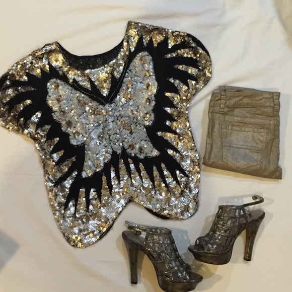 Fabrik Tops - Sequined butterfly fab top