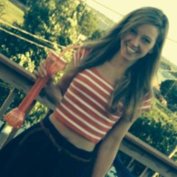 Meet your Posher, Allison - Picture 1 of 1