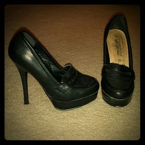 NWOB Platform loafer style heels