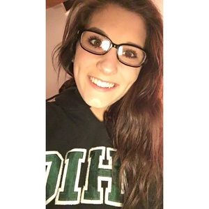 Meet your Posher, Nina