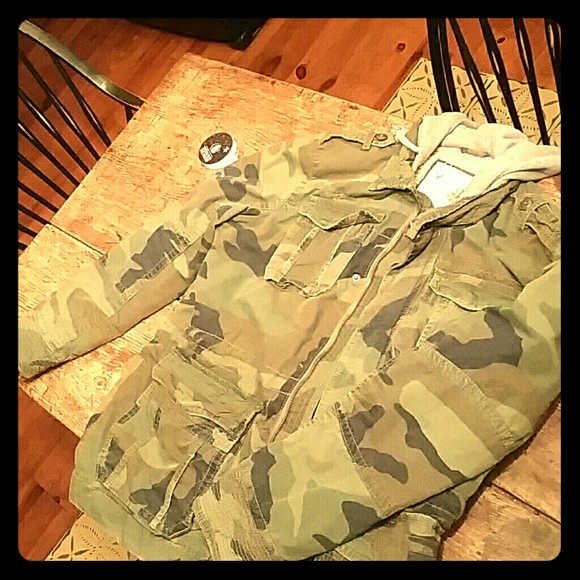 Men's American Eagle Camo Coat