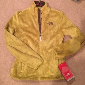 The North Face Osito jacket NWT