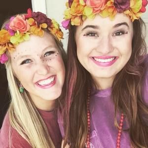 Meet your Posher, Casey