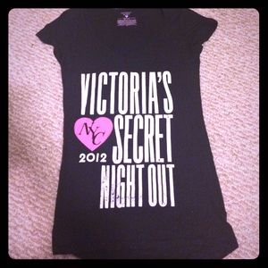 VS Fashion show tee