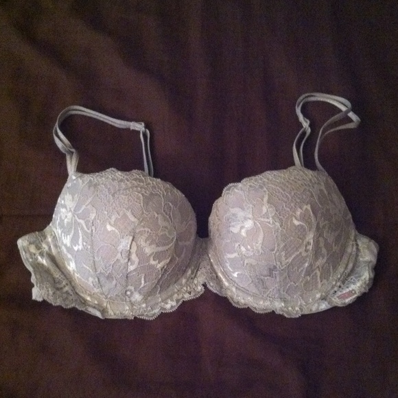 🌼PINK by Victoria's Secret "Date push up bra"🌼