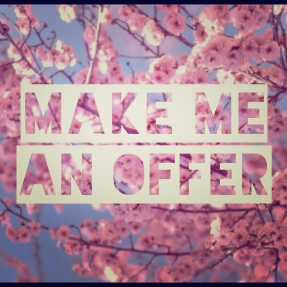 🎀Make Me An Offer!!🎀